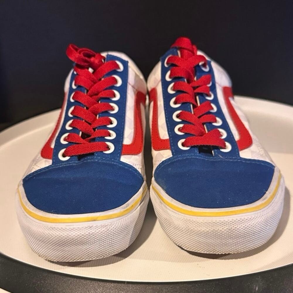 NWOT Old Skool Sneakers Red, White & Blue Women’s 8.5 Mens 7